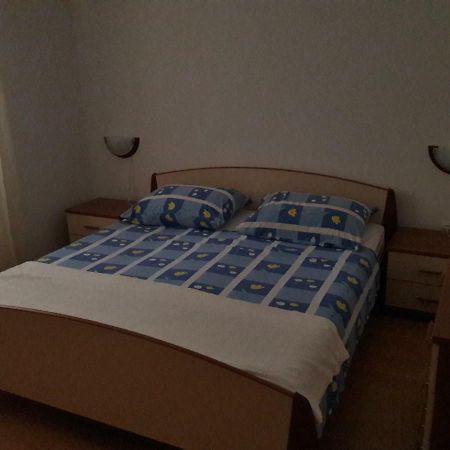 Apartment Damira Водице Екстер'єр фото