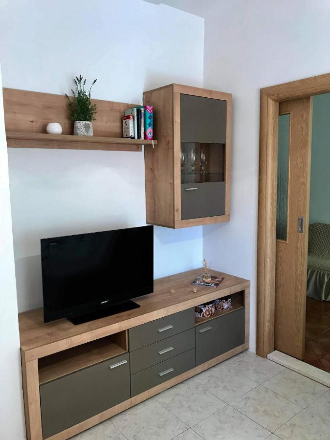 Apartment Damira Водице Екстер'єр фото
