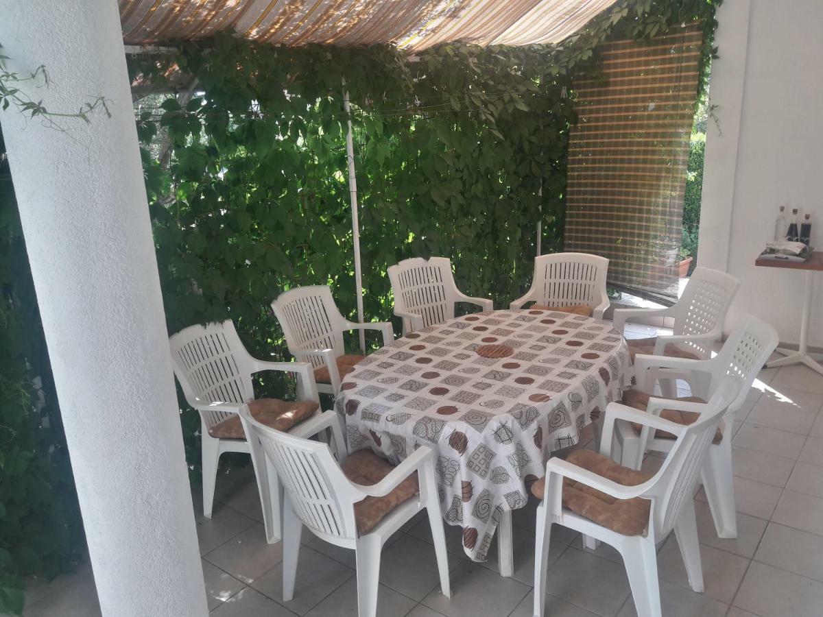 Apartment Damira Водице Екстер'єр фото